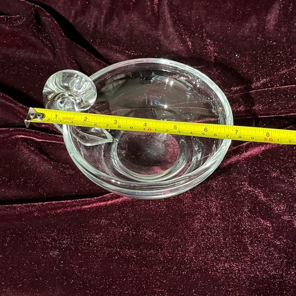 Vintage Crystal 6.6 Inch Heavy Bowl with Snail Handle Candy Olives Nuts - Picture 8 of 9